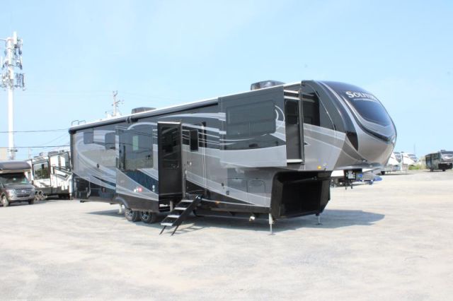 LS-D-2887F Neuf Grand Design Solitude 380FL 2026 a vendre1