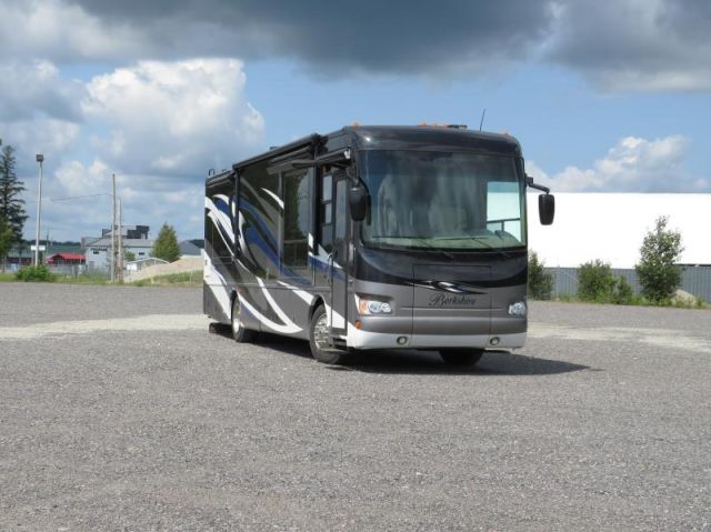 Forest River Berkshire 360FWS