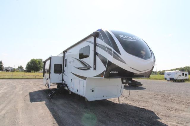 Grand Design Solitude 345GK