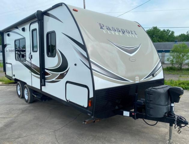 LS-AD-2094L Occasion Keystone Passport 197RB EXP 2019 a vendre1