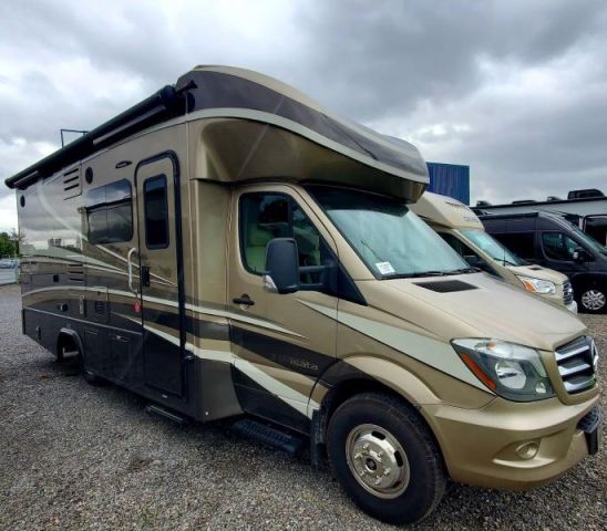 LS-AJ-3250Q Occasion Dynamax Isata 3 24FW 2019 a vendre1