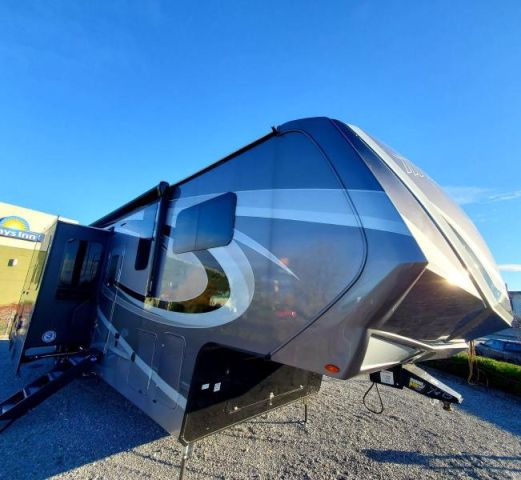 LS-D-1884L Neuf Grand Design Momentum 351MS 2023 a vendre1