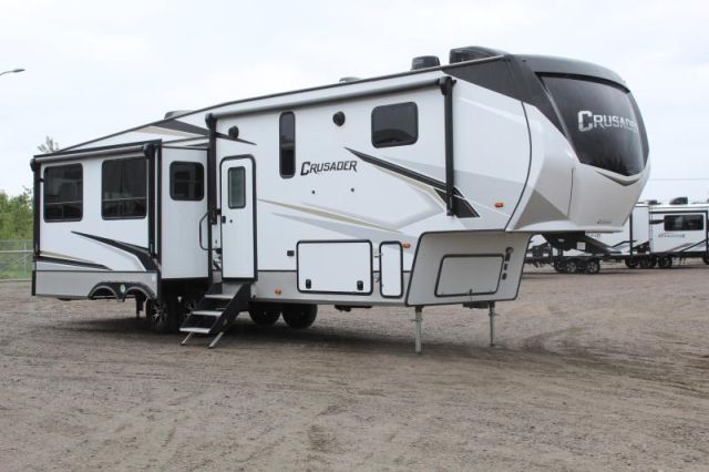 LS-F-3302L Neuf Prime Time Crusader 335RLP Dusk 2022 a vendre1