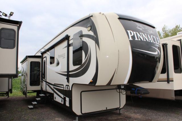 LS-AJ-2794Q Occasion Jayco Pinnacle 36RSQS 2017 a vendre1
