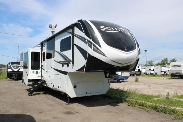 LS-D-2067 Neuf Grand Design Solitude 376RD 2023 a vendre1