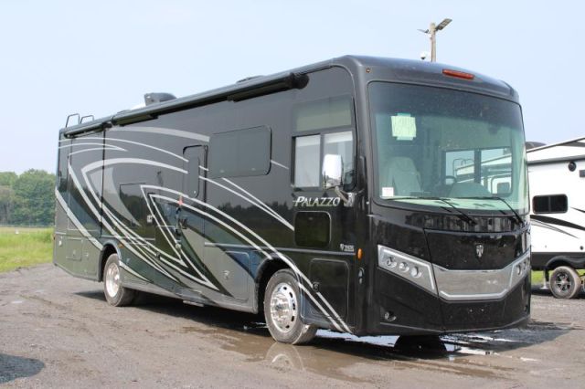 LS-T-0187A Neuf Thor Motor Coach Palazzo 33 6 2024 a vendre1