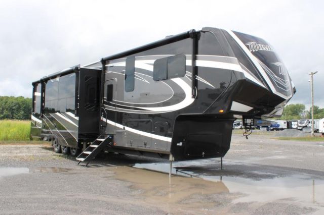LS-D-2375FC Neuf Grand Design Momentum 397THS 2023 a vendre1