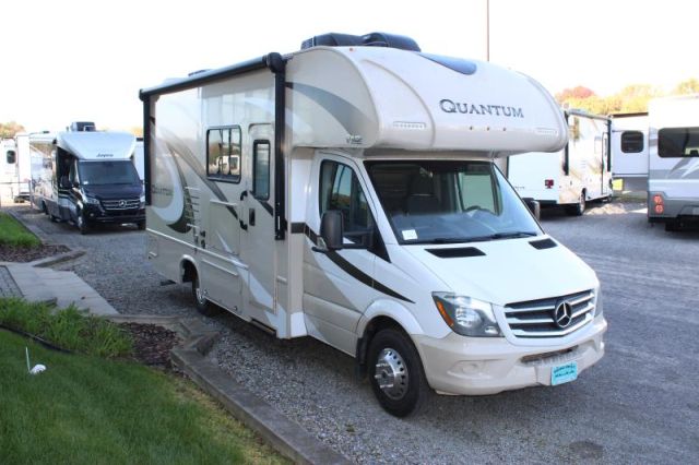 LS-AJ-3537A Occasion Thor Motor Coach Quantum 24KM 2018 a vendre1