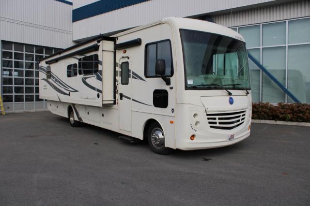 Holiday Rambler Admiral 35R