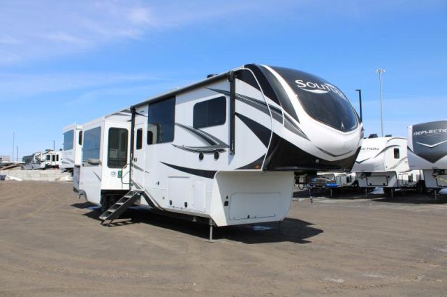 LS-D-2323F Neuf Grand Design Solitude 376RD 2023 a vendre1
