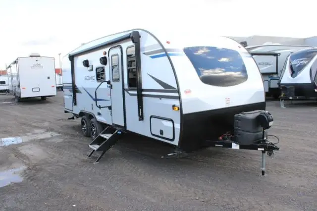 LS-AD-2482R Occasion Venture RV Sonic 211DBV 2022 a vendre1
