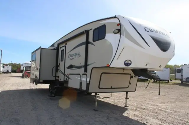 LS-AK-2727F Occasion Coachmen Chapparal 31RLS 2016 a vendre1