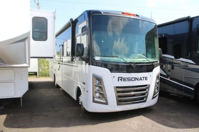 LS-T-0257A Neuf Thor Motor Coach Resonate 30C 2026 a vendre1