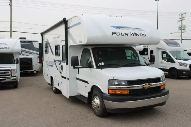 LS-T-0316C Neuf Thor Motor Coach Four Winds 21Z GM 2027 a vendre1