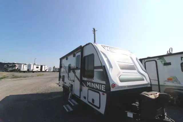 LS-AJ-3896C Occasion Winnebago Minnie 2100BHS 2023 a vendre1