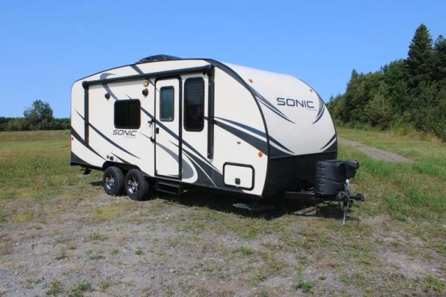 LS-AJ-3602R Occasion Venture RV Sonic 190VRB 2018 a vendre1