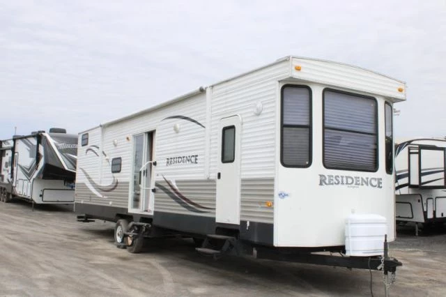 LS-AJ-3511P Occasion Keystone Residence RE402 2012 a vendre1