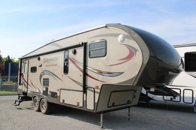 LS-AD-2232F Occasion Prime Time Crusader 260RLD 2014 a vendre1