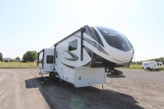 LS-BD-2287F Occasion Grand Design Solitude 345GK 2023 a vendre1