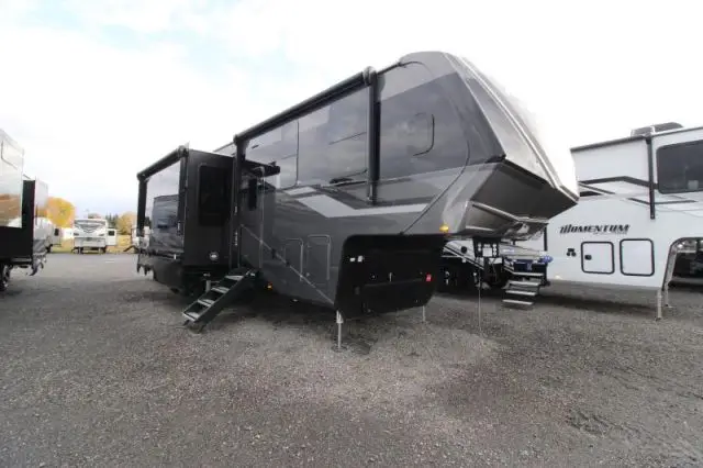 LS-D-2804FC Neuf Grand Design Momentum 395MS 2026 a vendre1