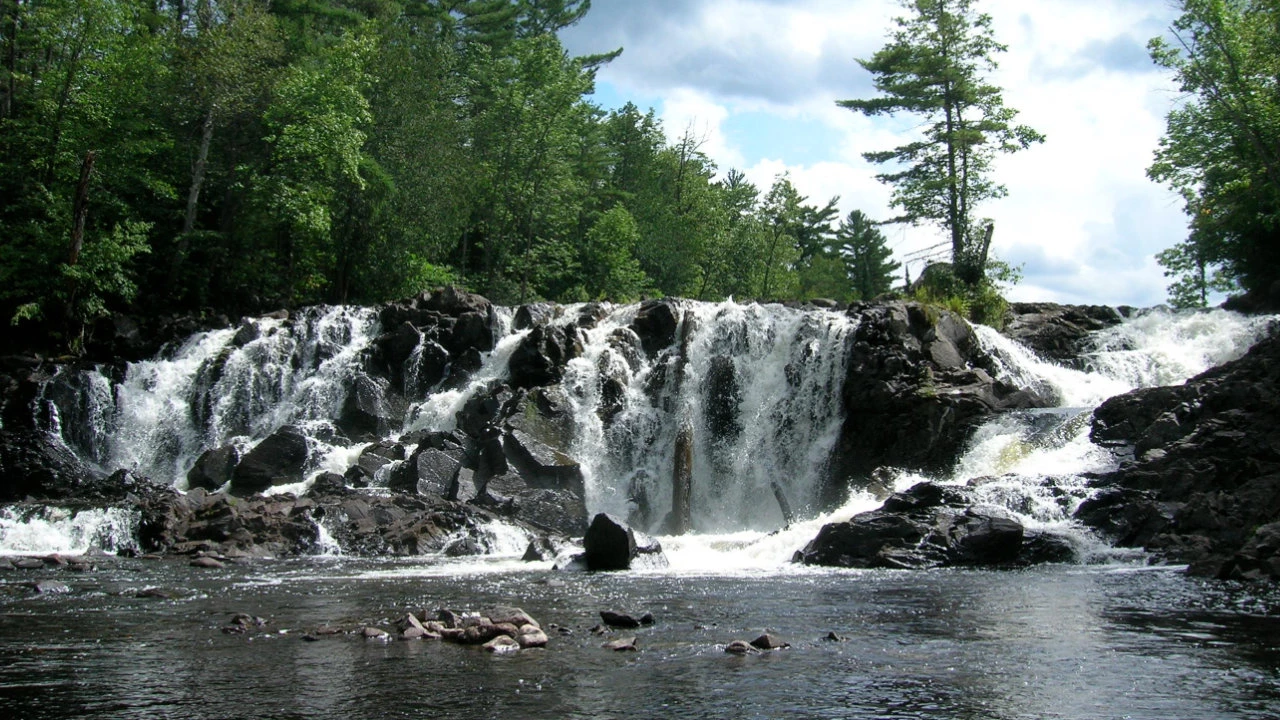 chutes au parc provincial Samuel de Champlain