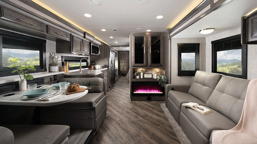 Intérieur Precept Prestige 36H 2025