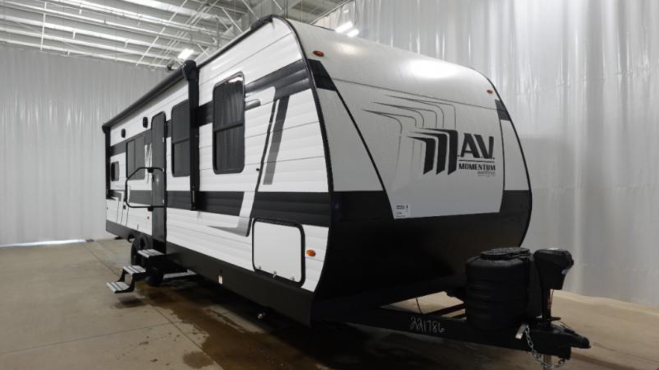 Momentum MAV 17MAV de Grand Design