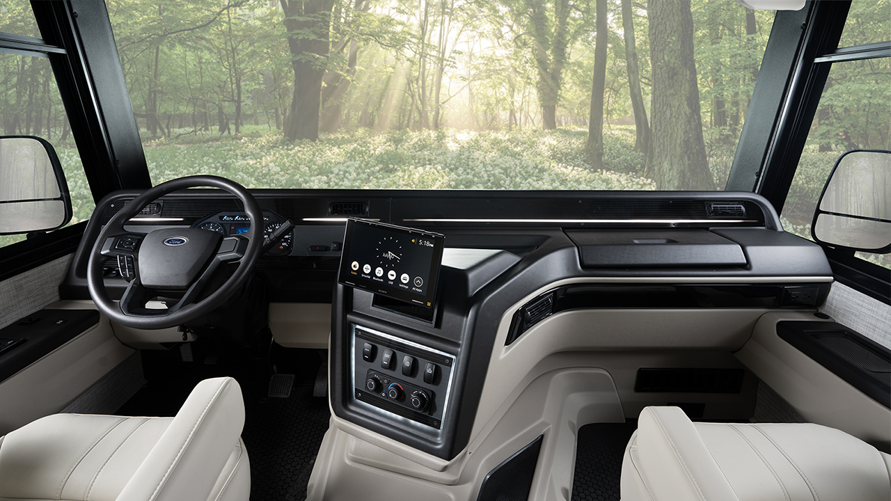 Vue intérieur du tableau de bord de la roulotte Jayco Precept 2026