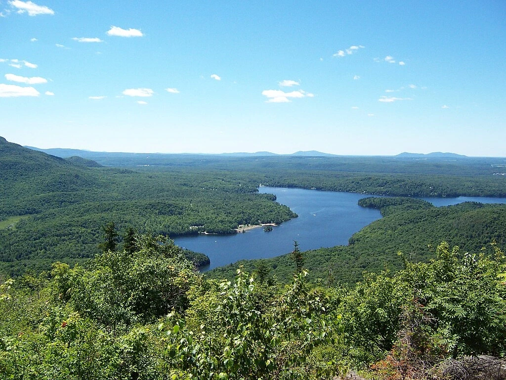Lac Stukely, (Cantons-de-l’Est).