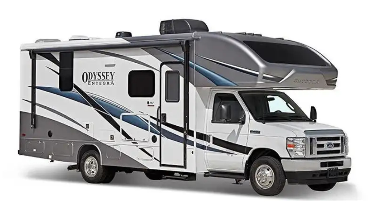 vue latérale avant d'un Odyssey 27U de Entegra Coach