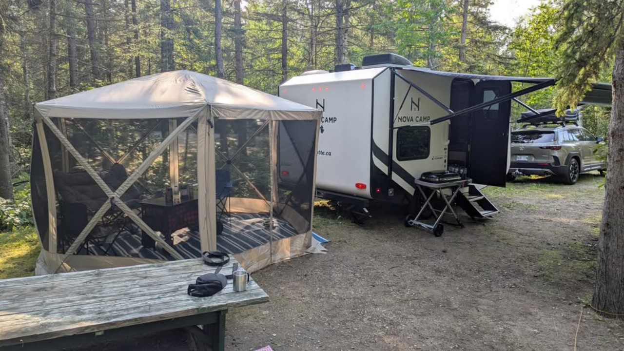 roulotte Nova camp en forêt