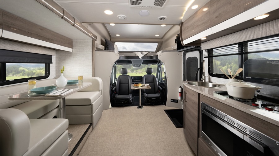 Intérieur du motorisé Classe C Qwest