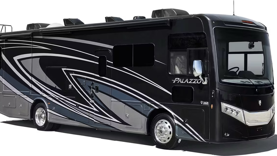 Extérieur du motorisé Classe A Thor Motor Coach Palazzo